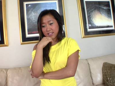 Süße Asian kriegt fettes Facial nach hartem Fick